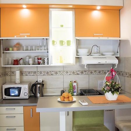 Apartman Lena Apartment วรินรัชกา บานยา ภายนอก รูปภาพ