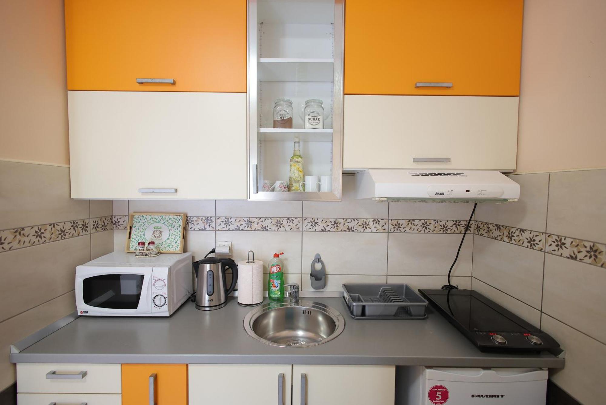 Apartman Lena วรินรัชกา บานยา ภายนอก รูปภาพ
