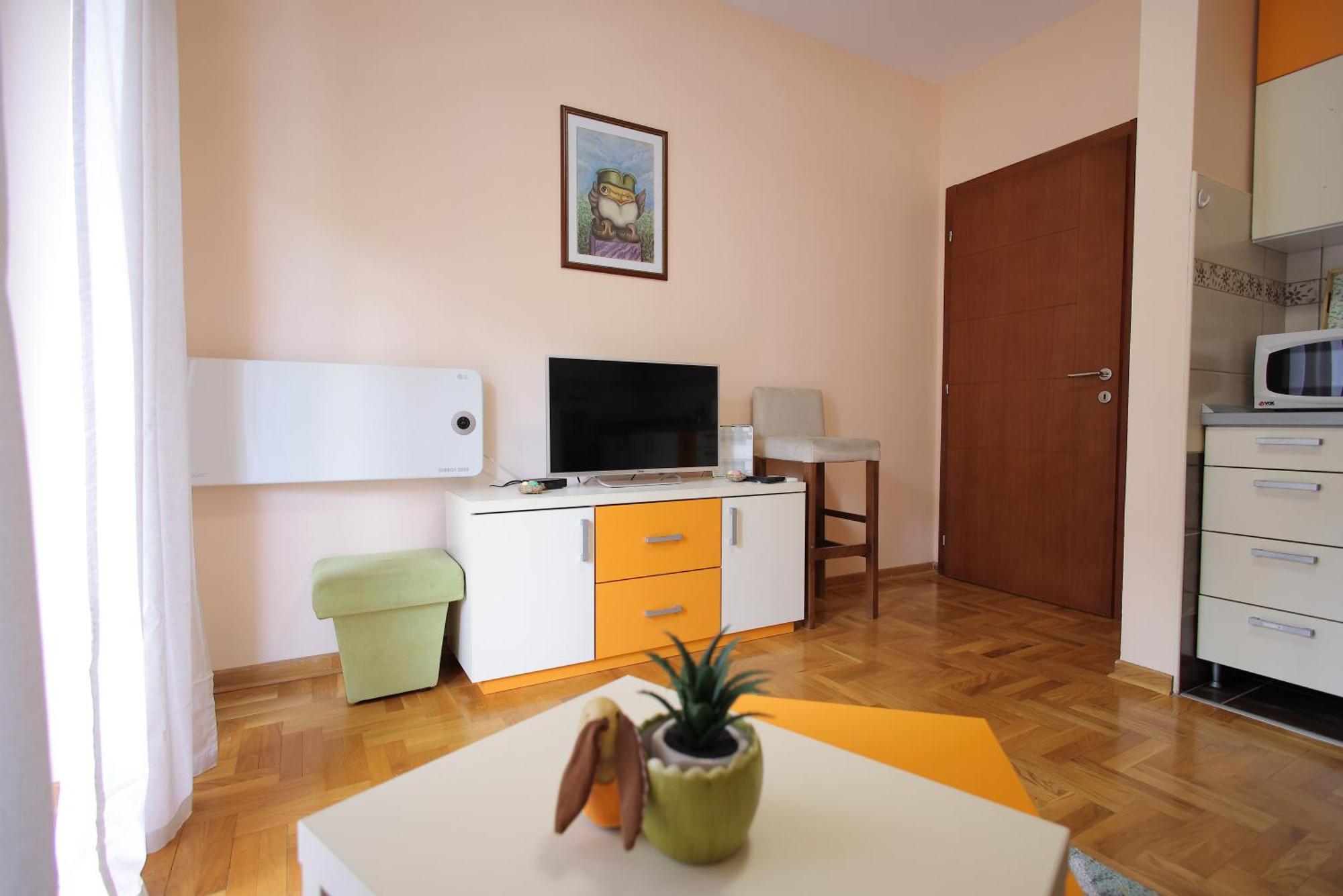 Apartman Lena วรินรัชกา บานยา ภายนอก รูปภาพ